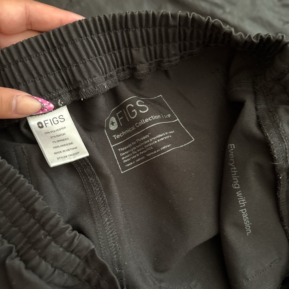 Black “Dowa” Drawstring Scrub Pants Straight Leg Figs Technical Collection - Picture 5 of 5